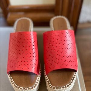 Women’s Caslon Red Wedge Espadrille Sandal Size 7 (Never worn) only tried on…